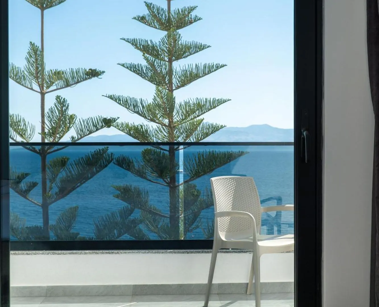 ***  Hotel Kompleks Joni Sarande Albania